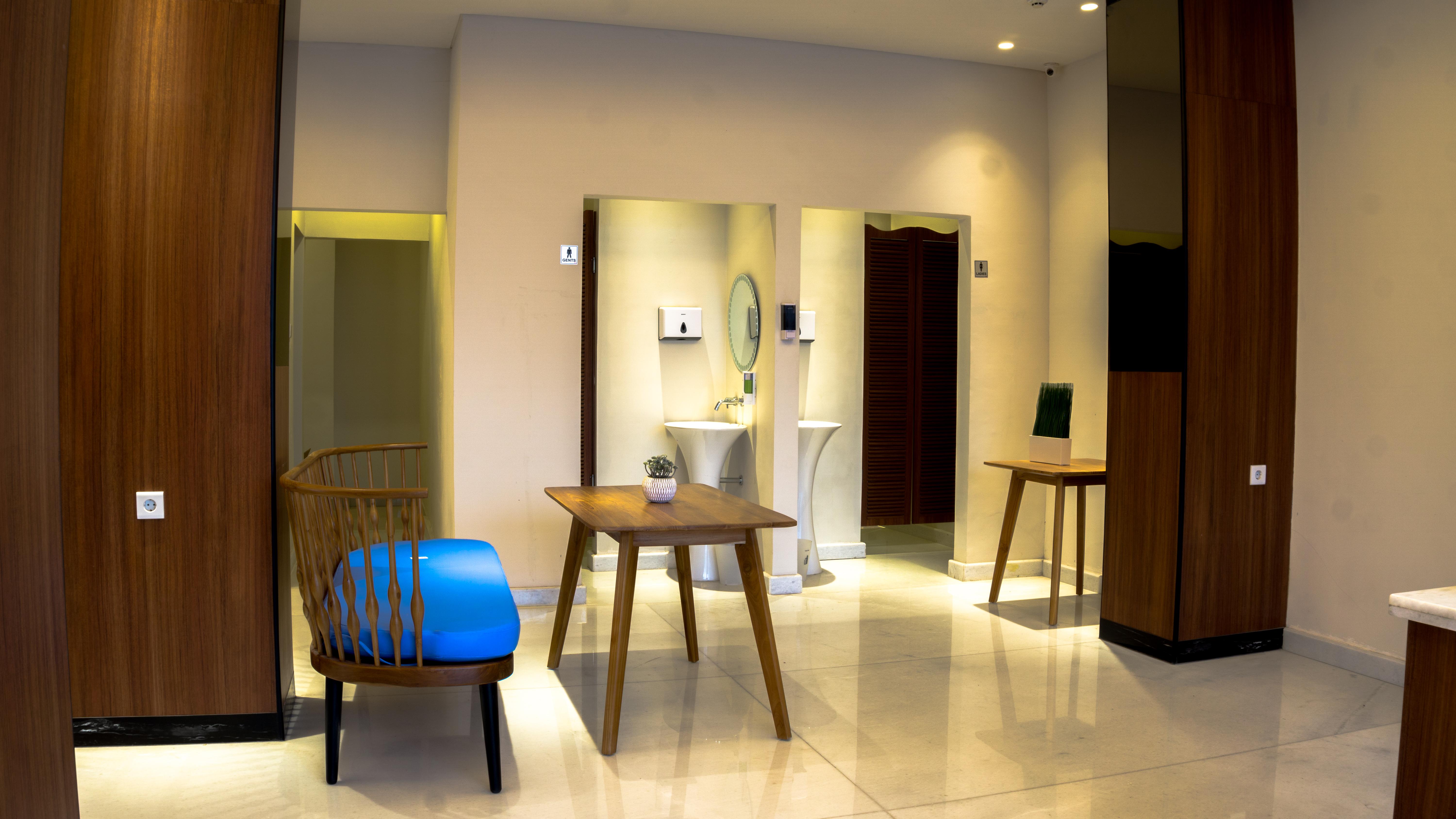 Boss Legian Hotel Powered By Archipelago Exterior foto