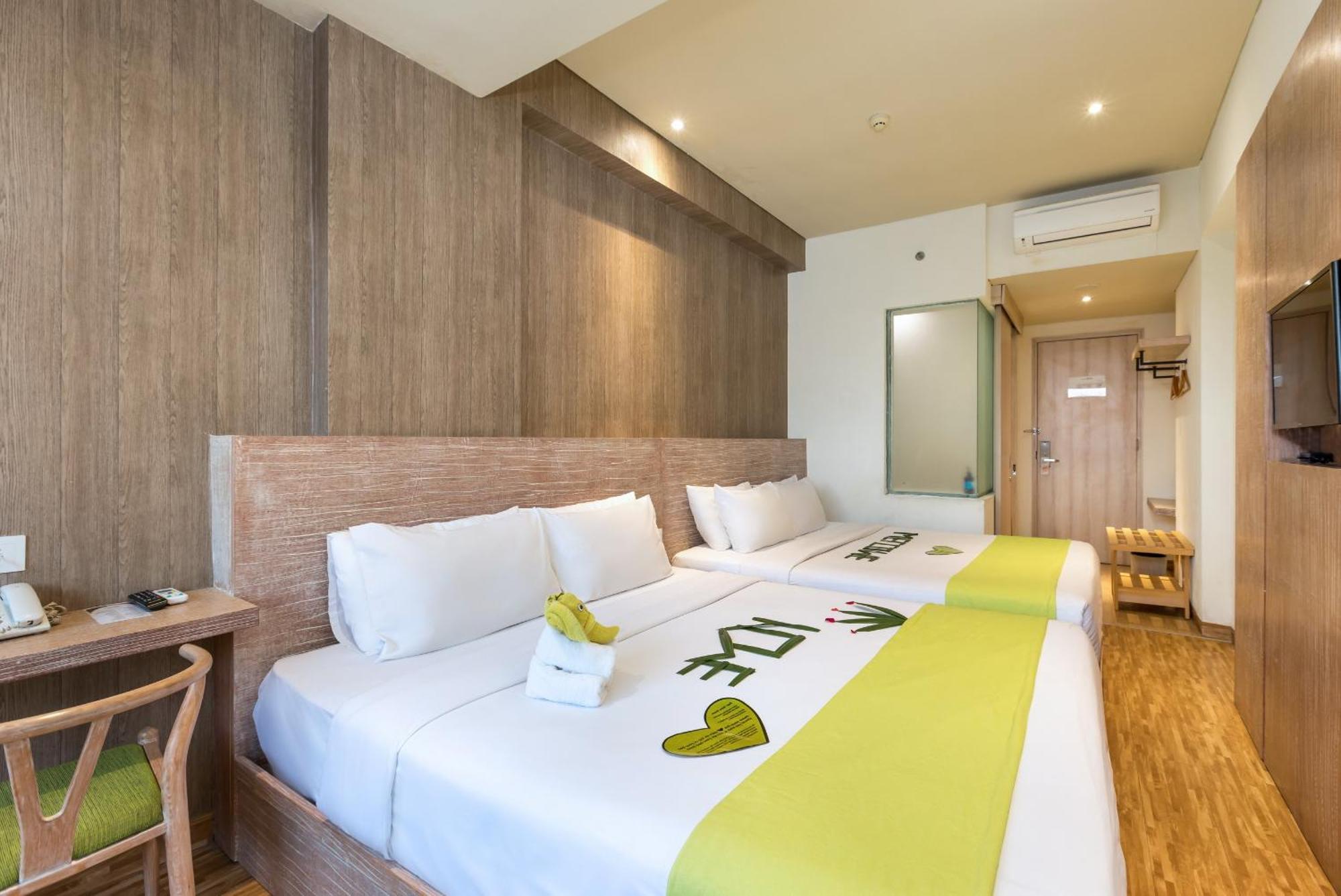 Boss Legian Hotel Powered By Archipelago Exterior foto