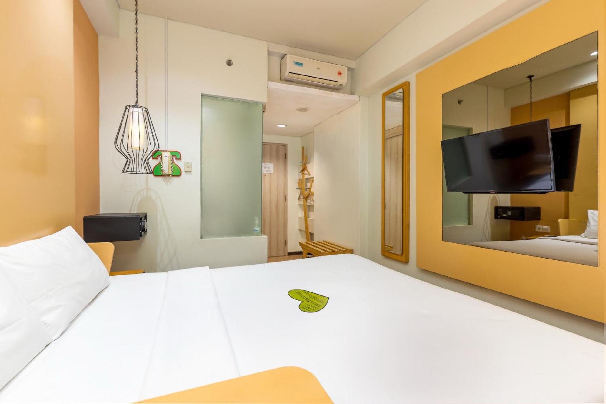 Boss Legian Hotel Powered By Archipelago Exterior foto